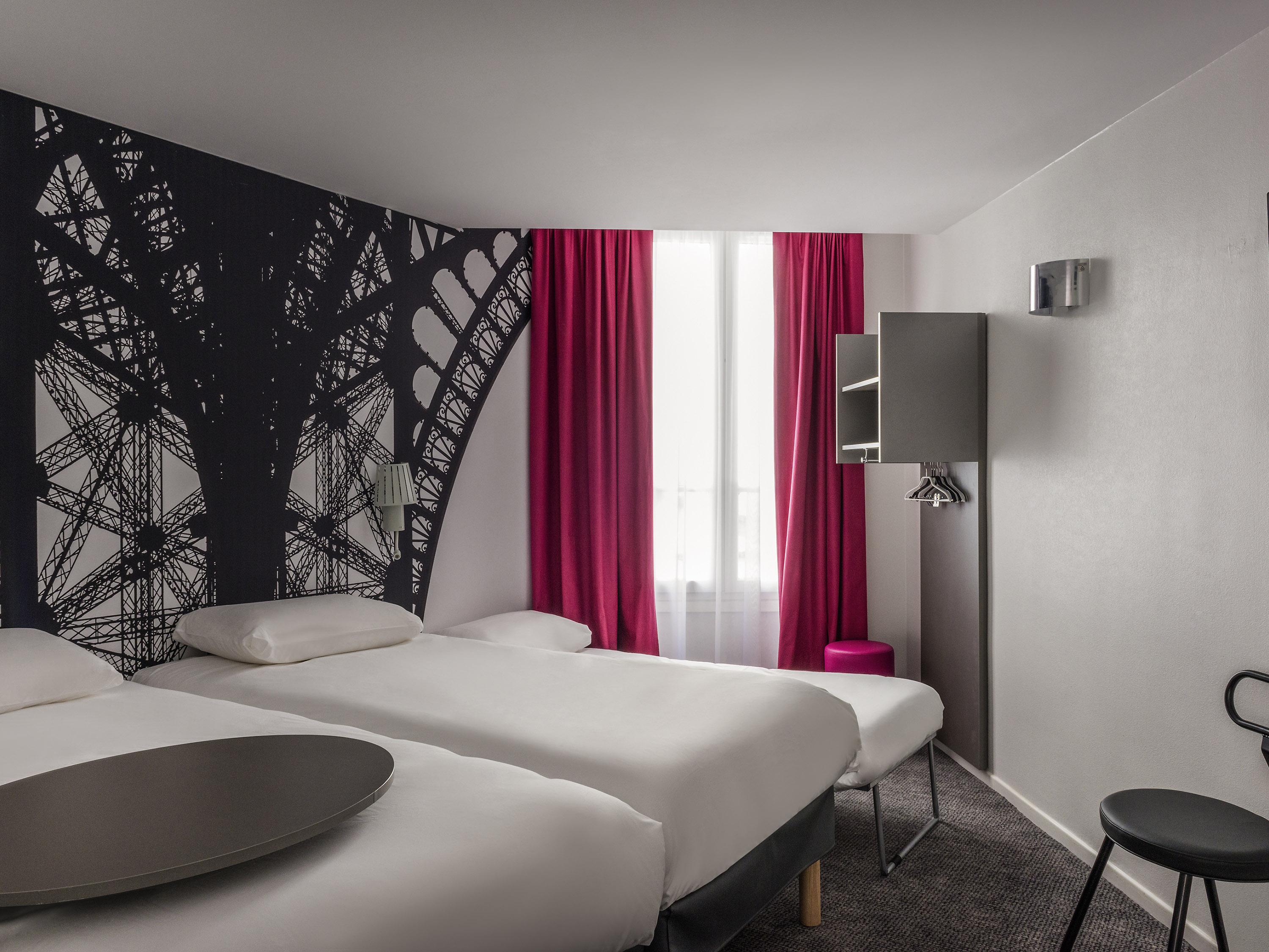 Hotel Ibis Styles Paris Eiffel Cambronne Exterior foto