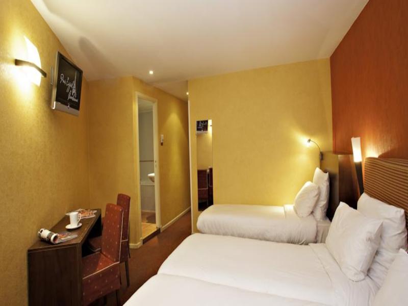Hotel Ibis Styles Paris Eiffel Cambronne Exterior foto