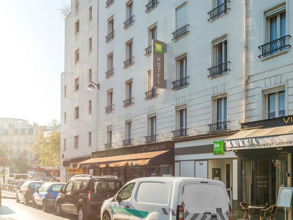 Hotel Ibis Styles Paris Eiffel Cambronne Exterior foto