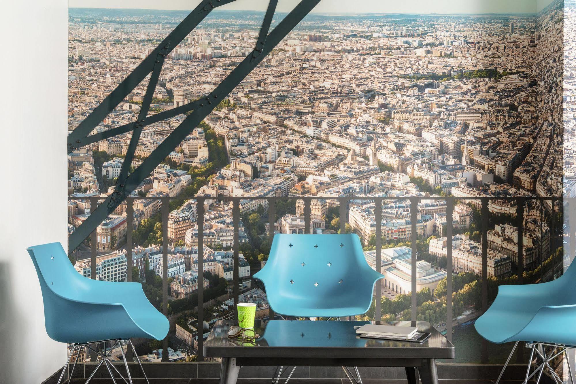 Hotel Ibis Styles Paris Eiffel Cambronne Exterior foto