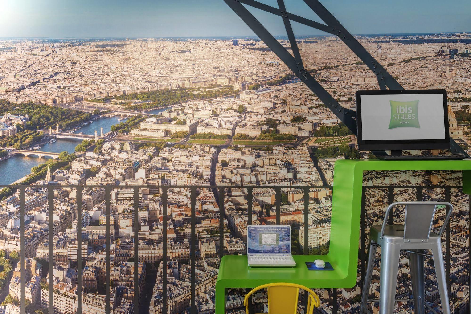 Hotel Ibis Styles Paris Eiffel Cambronne Exterior foto